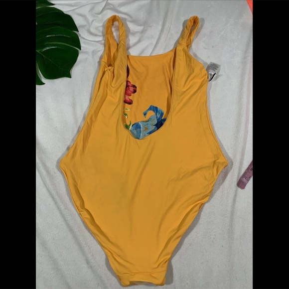 NEW $225‎ Onia Kelly Floral One Piece Swimsuit Sunflower Yellow [SZ Small ] - Picture 12 of 12